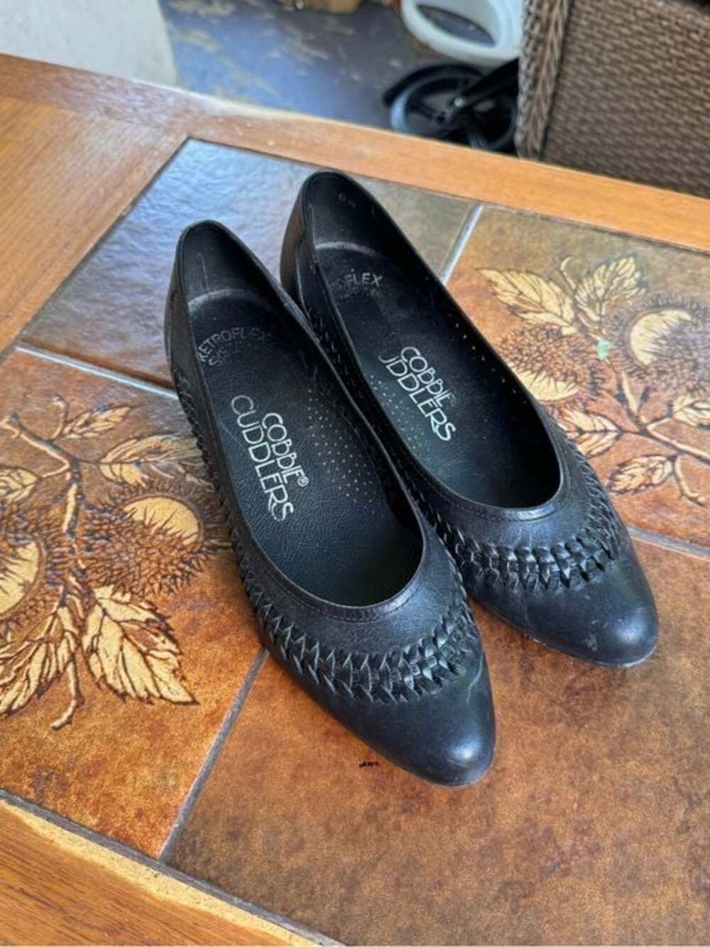 Vintage Women's Black Leather Woven Pointed Flats